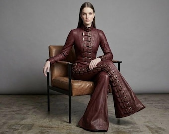 Burgunder Lammleder Jumpsuit, Schnalle Detail Flare Bein, Avantgarde Runway Style
