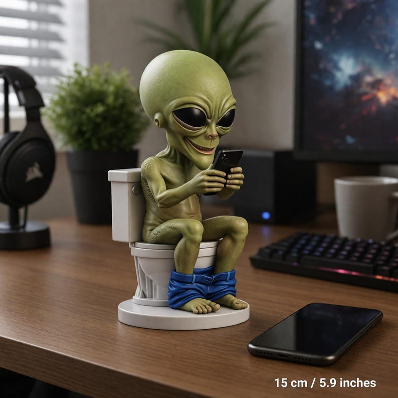 Alien Toilet Bobblehead STL | Funny Bathroom Decor | 3D Printable Alien ...