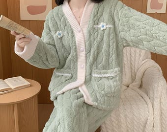 Coral Fleece Pajama Set – Women's Thickened Winter Loungewear