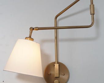 Aplique de pared articulado de latón de una sola luz, lámpara de pared con brazo ajustable de estilo moderno de mediados de siglo, luz de lectura de latón para dormitorio y sala de estar.