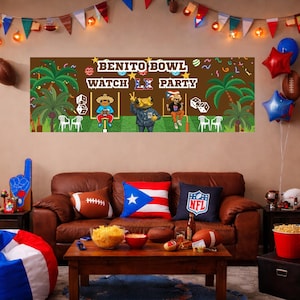 Könnte beinhalten: Ein braunes Banner mit dem Text "BENITO BOWL WATCH PARTY" wird über einem braunen Ledersofa angezeigt. Das Banner zeigt Cartoon-Frösche und Palmen. Fußball-Themenkissen und Dekorationen sind sichtbar.