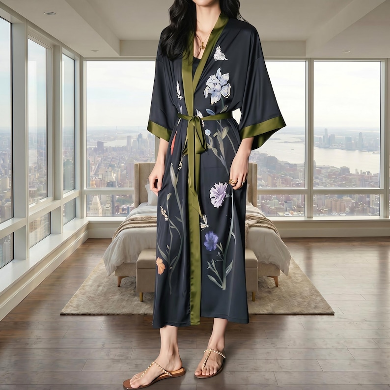 Lång morgonrock i siden och satin med kranmönster, japansk kimono, loungekläder för kvinnor bild 3