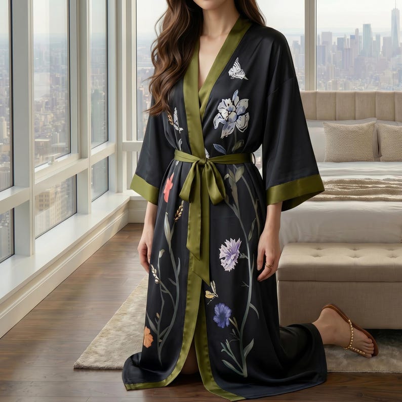 Lång morgonrock i siden och satin med kranmönster, japansk kimono, loungekläder för kvinnor bild 5