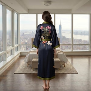 Lång morgonrock i siden och satin med kranmönster, japansk kimono, loungekläder för kvinnor bild 12