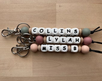 Personalized Name Keychain // Beaded Zipper Pull // Purse Charm // Diaper Bag Tag