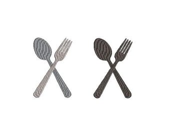 Gabel Löffel Kreuz Stickmuster, Küchenutensilien, 4 Größen (Digital Design) KEIN AUFBÜGLER