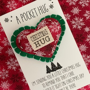 Je een Big Hug sturen |  Ik wens je een vrolijk kerstfeest en een gelukkig nieuwjaar Pocket Hug | Cadeau onder de 10 | Leraar Gift | Klein cadeau voor kaart