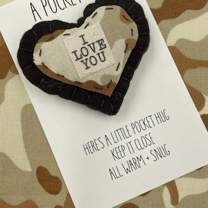 Abbraccio per la missione in famiglia / Regalo di missione mimetica per famiglie militari / Un giorno più vicino / Regalo di missione per marito, mamma, papà, moglie