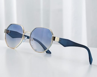 Women Trendy Metal Frame Vacation Sunglasses - Polygon Punk Driving Shades