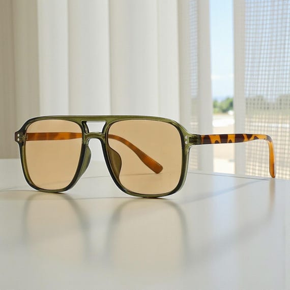 Retro Punk Men Women UV400 Sunglasses – Double Bridge Square Rivet Shades