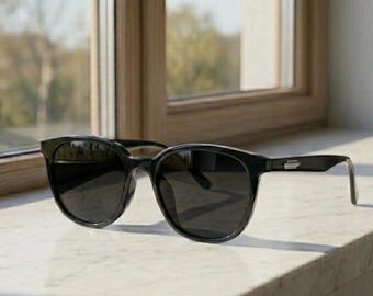 Women's Stylish Fashion Sunglasses - UV400 Driving Shades Unisex Outdoor Eyewear Gift