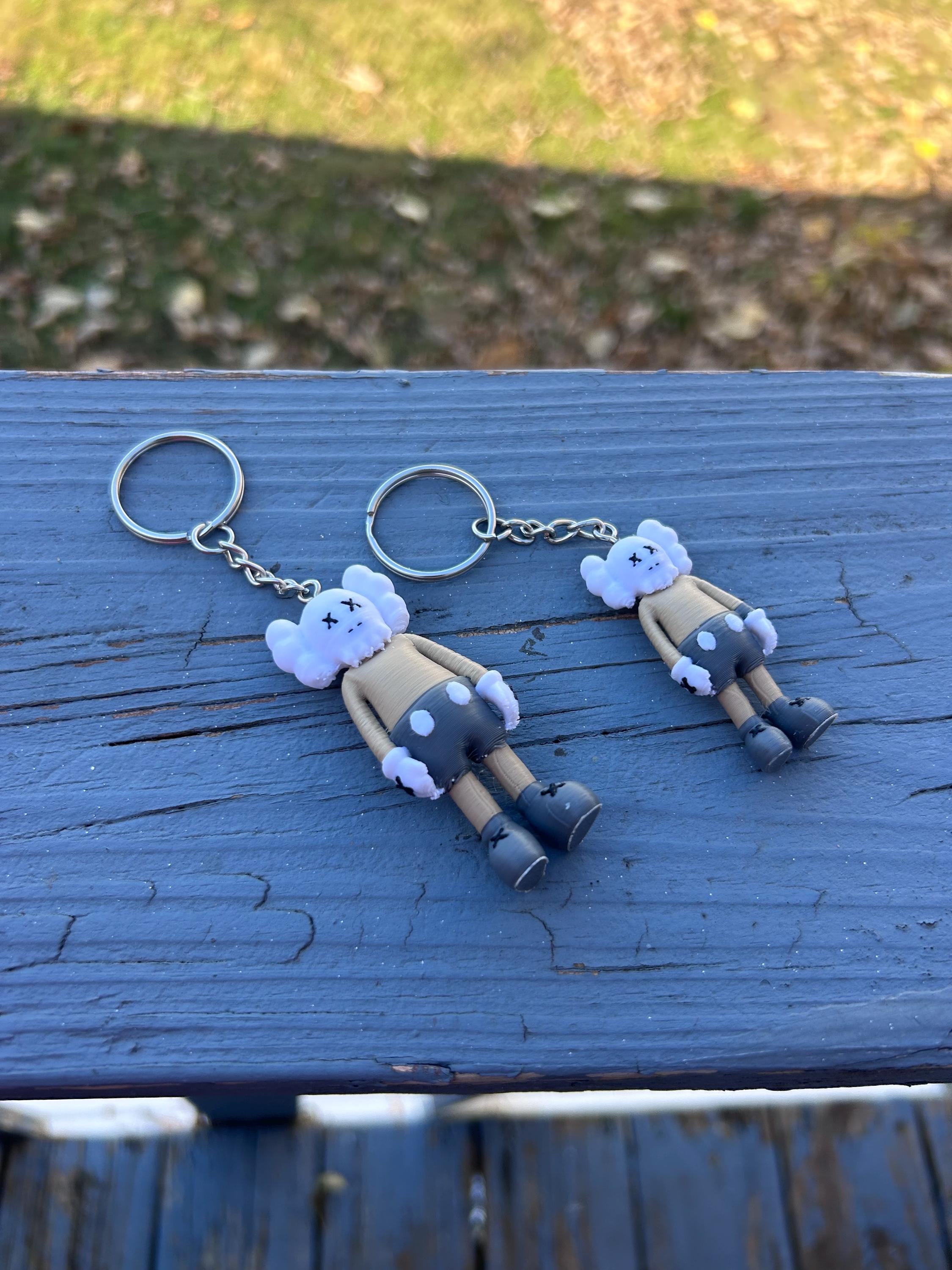 Kaws keychain - Etsy 日本