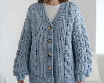 Lavanda Cable Knit Cardigan Pattern (Spanish PDF Download)
