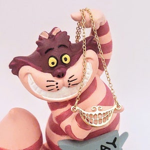 Retractable Badge Holder - Smiling Cat - 2 Charm Options - Flat Rate Shipping in The Us!