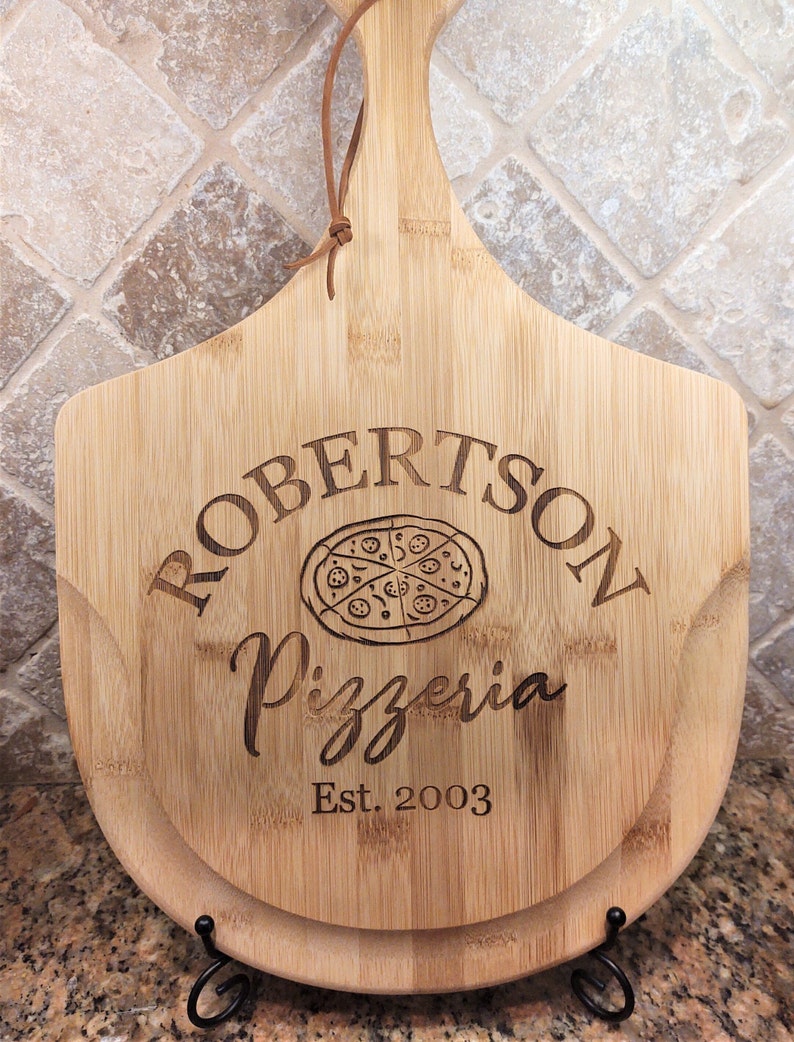 Family Name Personalized Pizzeria Peel, Engraved Wood, Housewarming, Anniversary Gifts, Pizza Lovers, Platter Tray, Wedding Year Est. Gift