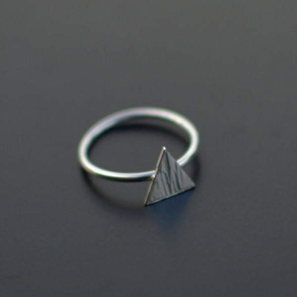 Sterling Silver Ring, Triangle Ring, Textured, Mountain Ring, Modern, Contemporary, Minimal