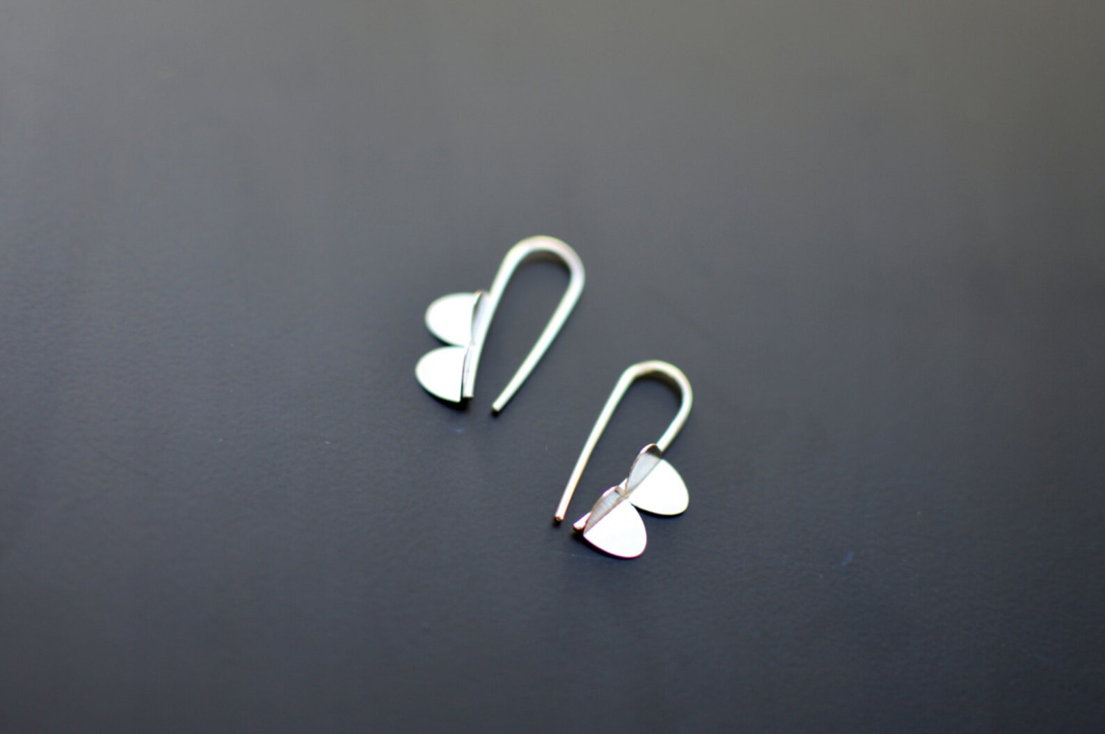 Mini wings earrings main image 1