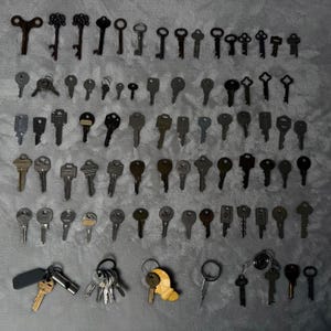 Bulk Lot 85 Vintage Skeleton Keys Barrel Keys Diebold Eagle Lock Steampunk Art