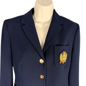 Vintage Talbots Blazer Womens 2P Navy 3D Crest Patch Gold Button Old Money