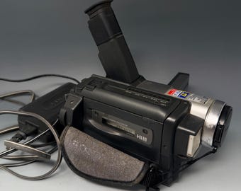 Videocámara Sony Handycam CCD-TRV58 Hi8 con zoom óptico de 20x (piezas o reparación)
