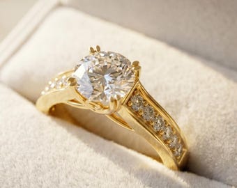 オーバルカットのモアッサナイト婚約指輪（スターリングシルバー製）、隠しハローウェディングリング、パヴェダイヤモンドソリティア、彼女へのユニークな記念日ギフト。