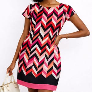 Vintage Dressbarn Camryn Chevron Sheath Dress 8 Retro Mod Office Siren Corpcore