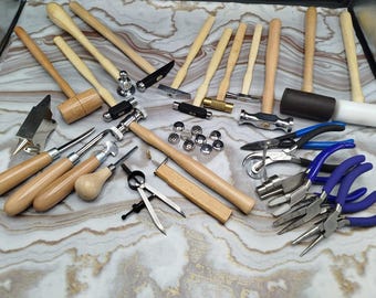 Kit de ferramentas profissionais para reparo de relógios e joias com 25 peças | Martelos para modelagem de metal, alicates e ferramentas manuais