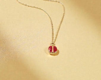 Gold Ladybug Necklace Minimalist Animal Pendant Dainty Lucky Ladybird Jewelry Gift for Women