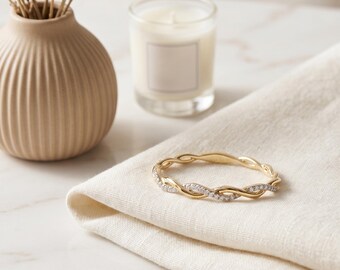 Anello intrecciato in oro e zirconi per donna, stile fede nuziale a corda, anello minimalista impilabile, anello di promessa, regalo per la festa della mamma, regalo per lei, mamma