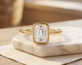 Anello in oro con taglio a smeraldo, anello solitario con zirconi incastonati a castone da donna, regalo per la festa della mamma, anello minimalista di tendenza, placcato oro 18 carati, regalo per lei, mamma