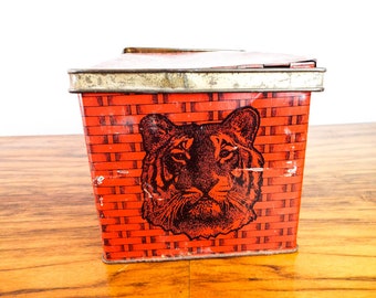 Vintage Advertising Metal Tiger Sweet Chewing Tobacco Red Tin Lunch Box