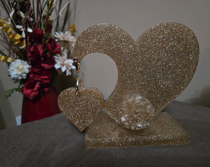 Featured listing image: Resin Heart Design #1