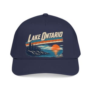Casquette de baseball mi-profil avec écusson coucher de soleil sur le lac Ontario | Casquette de baseball rétro coucher de soleil sur le lac