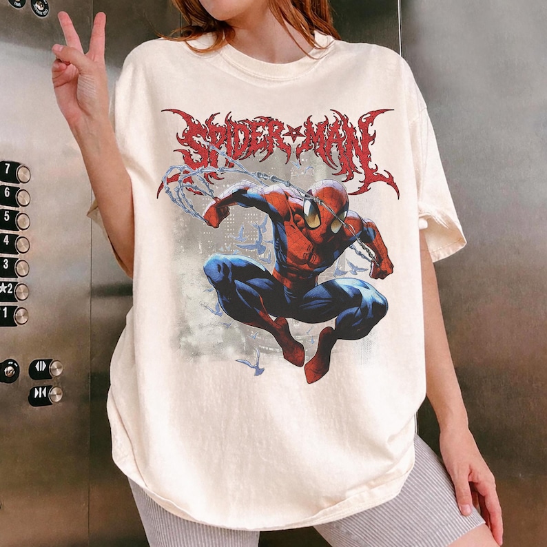 Camiseta retro de Marvel The Amazing Spider-Man, camiseta vintage de cómic de Spiderman, camiseta de superhéroe de Marvel, para fans del MCU, camiseta para viaje familiar a Disneyland. imagen 5
