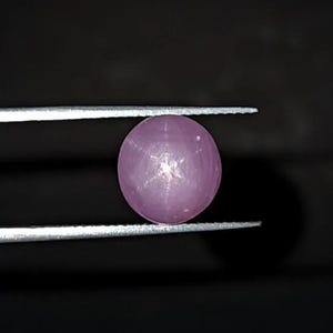 Natürlicher, 7,90 ct Sternrubin-Cabochon, loser Edelstein, unbehandelt, leicht rosa, oval