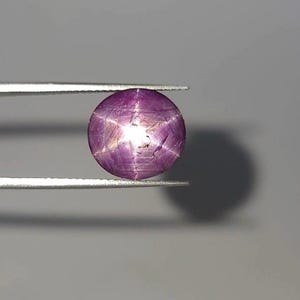 Natürliche Durchscheinende 10.30 Ct Stern Rubin Rot Oval Cabochon Unbehandelte Lose Edelstein