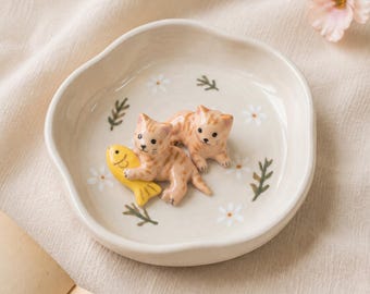 Hand-painted Ceramic Cat Ring Dish, 3D Sculpted Pet Jewelry Tray, Keepsake Trinket Holder