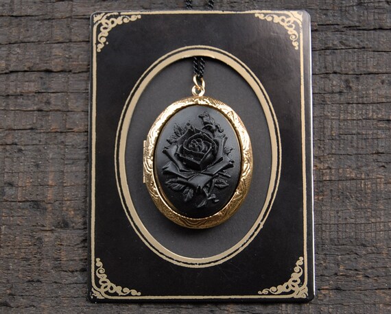 Victorian Mourning Locket Necklace With 