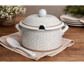 Villeroy Boch Dalarna Tureen w Lid Blue Floral 2 Qt Porcelain Germany