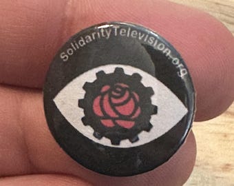 Lot d'épinglettes Télévision solidaire