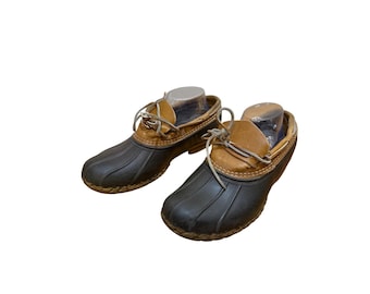 L.L. Bean Moc Low Top Duck Boat Shoes Moccasins Preppy Coastal 9.5