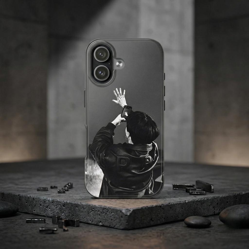 iPhone 12/ 12 pro ケース BTS 防弾少年団 ブラック レア スマートフォン・携帯電話 iPhone 12/ 12 pro ケース BTS 防弾少年団