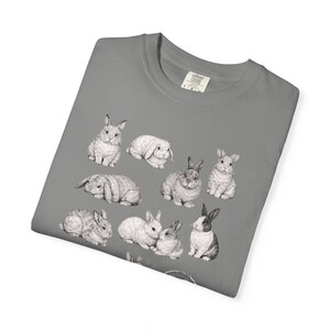 Jaren 90 vintage tattoo-stijl shirt, retro comfort kleuren Y2k konijntje shirt, Cottage core Animal T-shirt, uniseks grafisch T-shirt afbeelding 13