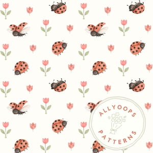 Puede incluir: Un patrón repetitivo de mariquitas rojas con lunares negros y tulipanes rosas sobre un fondo crema. Algunas mariquitas tienen las alas abiertas. El patrón incluye el texto "ALLYOOPS PATTERNS" en un diseño circular.