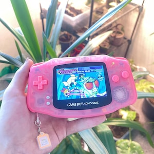 Game Boy Advance rosa brumoso con pantalla IPS V5