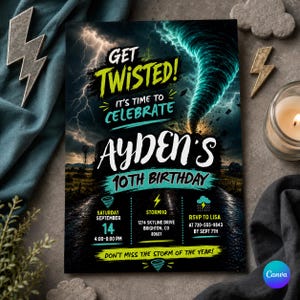 Può includere: Un invito di compleanno rettangolare a tema tempesta con un grande tornado, fulmini e il testo GET TWISTED! IT'S TIME TO CELEBRATE AYDEN'S 10TH BIRTHDAY. Include i dettagli dell'evento per sabato 14 settembre presso StormHQ a Brighton, CO.