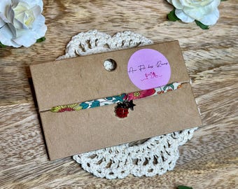 Pulsera hecha a mano con estampado Liberty, estampado floral, color plata.