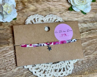 Pulsera hecha a mano con estampado Liberty, estampado floral, color dorado.