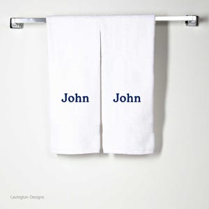 Monogrammed Hand Towels – Set of 2 Personalized Towels – Custom Embroidered Bath Towels – Bathroom Gift or Housewarming Decor