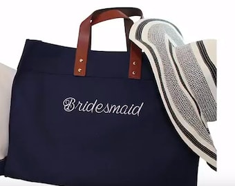 Monogrammed Tote, Bridesmaid Totes, Monogrammed Bags, Totes, Canvas Tote, Shopping bags, Persoanlized Tote, Bridal Party Tote, Large Tote